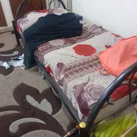 تخت اهنی یک نفره