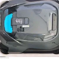 جارو روباتی استخری