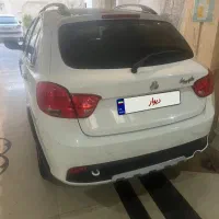 کوئیک ۴۰۲ سفید سقف مشکی فروشی