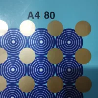 یک بسته برگه A4