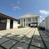 سنددار-تکبرگ-جکوزی-فول-فرنیش