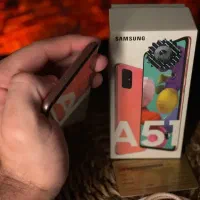 سامسونگ A51درحد بدون نقطه ص۱۲۸گیگ رنگ خاص