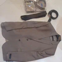 کت وشلوار با پیراهن و کمربند و کراوات