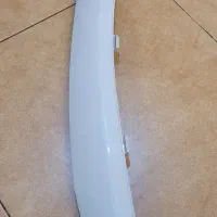زه بالای جلو پنجره رنو ساندرو