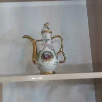 دو عدد گلاب پاش چینی گل برجسته  و دو تا جای دوغ
