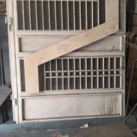 در سالم بدون چهار چوب
