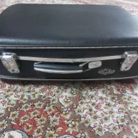 چمدون قدیمی