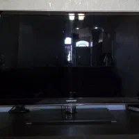 تلویزیون LED سامسونگ به همراه میز تلویزیون
