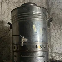 سماور گازی ۴۰ لیتری و میز کار استیل آشپزخانه ای