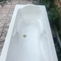 وان حمام بسیار نو و بزرگه