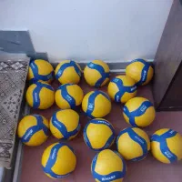 توپ والیبال
