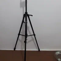 سه پایه دوربین آک