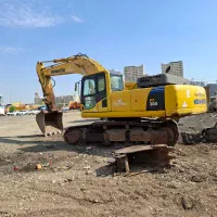 بیل میکانیکی کوماتسو ۳۰۰خط۸ مدل۲۰۱۲