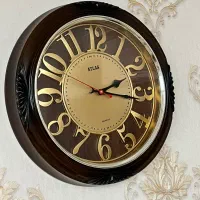 ساعت دیواری