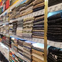 فروشنده خانم