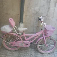 دوچرخه دخترانه سایز۲۰ همراه با کمکی در شادآباد