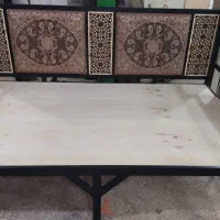 تخت سنتی و ساده