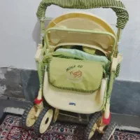 کالسکه حرفه ای بسیار تمیز عروسک