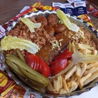 استخدام همکار خانم در فست فود/ نیروی کار خانم