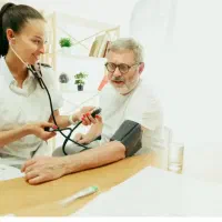 خدمات پزشکی در منزل