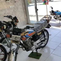پرواز 150کاربراتوری فابریک استارتی ۵دنده CDlدرحد