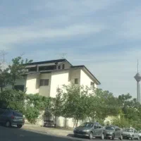 شهرک غرب۶۰۰ متر ویلا در دو‌ واحد مستقل ( اکازیون )