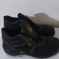 کفش کار