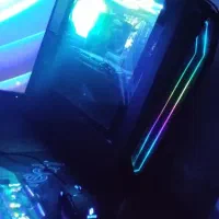 کیس گیمینگ Rx5700 xt 8GB با مانیتور و بقیه لوازم