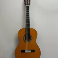 گیتار 3/4 ژاپنی 1956 نو به همراه سافت‌کیس
