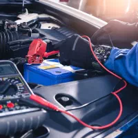 باطری سازی / برق خودرو / عیب یابی در محل کل کرج