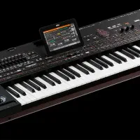 نوازنده کیبورد آماده برای همکاری در اجراهای مختلف