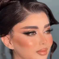 تخفیف  میکاپ و شینیون  وتخفیف ویژه برای عروس