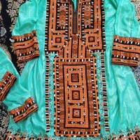 لباس نوآماده