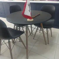 میز و صندلی