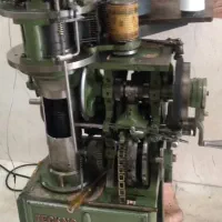 دستگاه جوراب بافی