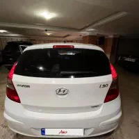 هیوندا i30 2010