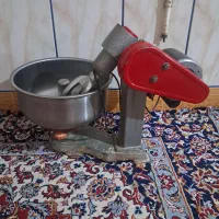 خمیر گیر ۸ کیلوی در حد نو فقط ۱ ماه کارکرد