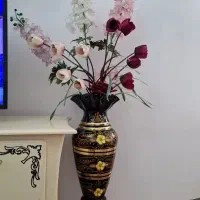 گل وگلدان
