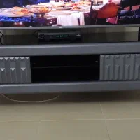 میز تلویزیون در حد نو