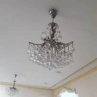 سه عدد لوستر با لامپ