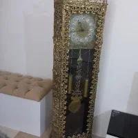 ساعت برنز ایستاده