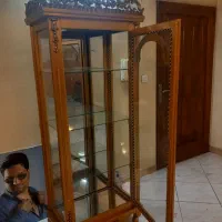 ویترین چوبی
