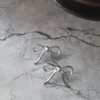 گوشواره پاپیون