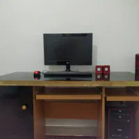 کامپیوتر شخصی با تمامی لوازم