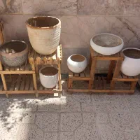 ۲ عدد استند به علاوه ۸ عدد گلدان