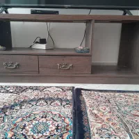 میز زیر تلوزیونی در حد نو