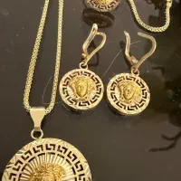 سرویس ورساچه