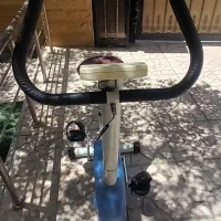 دوچرخه ثابت تمیز