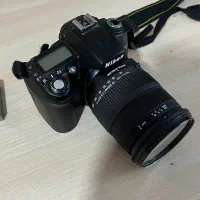 دوربین d90 نیکون با لنز ۱۸-۲۰۰سیگما