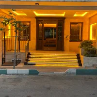 برقکار ساختمان تمیز کار به شرط یک واحد مجانی